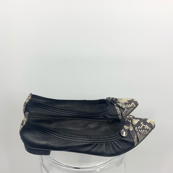 Stuart Weitzman Flats ~ Size 10 - Picture 4 of 5